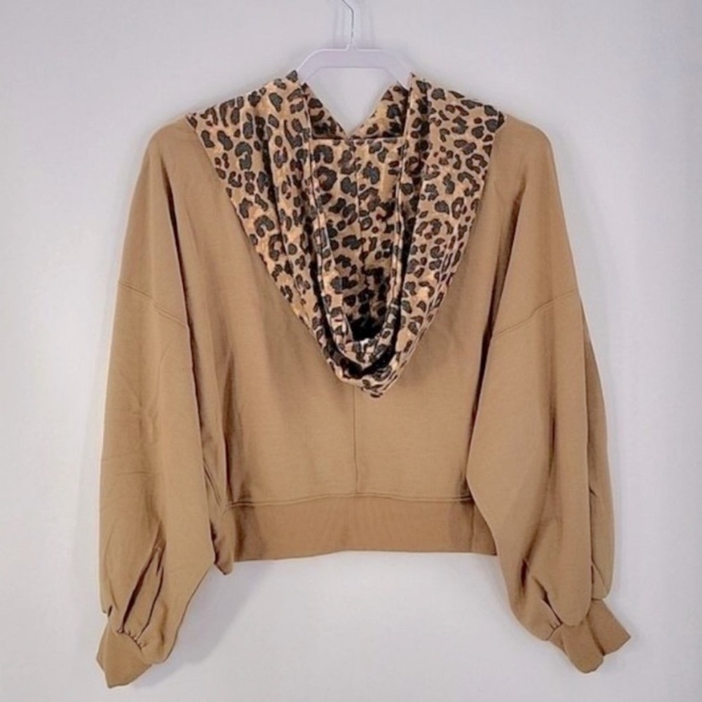 $54 NEW Zenana Drop Shoulder Balloon Sleeve Contrasting Leopard Print Hoodie S - Picture 4 of 7